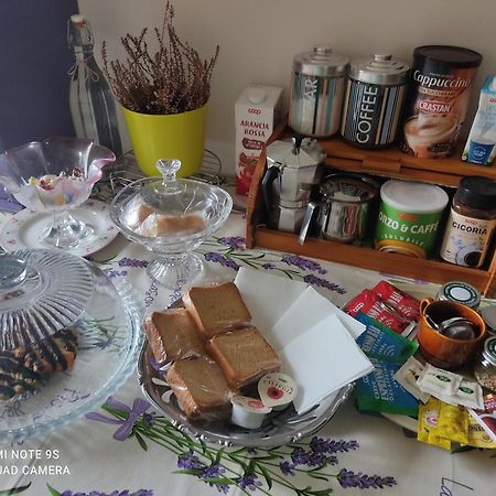 Holiday House I Colli Pisani Apartment กาปันนอลิ ภายนอก รูปภาพ