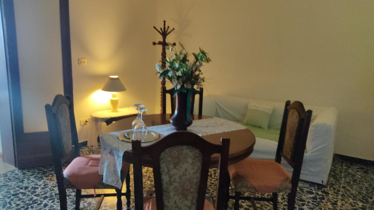 Holiday House I Colli Pisani Apartment กาปันนอลิ ภายนอก รูปภาพ