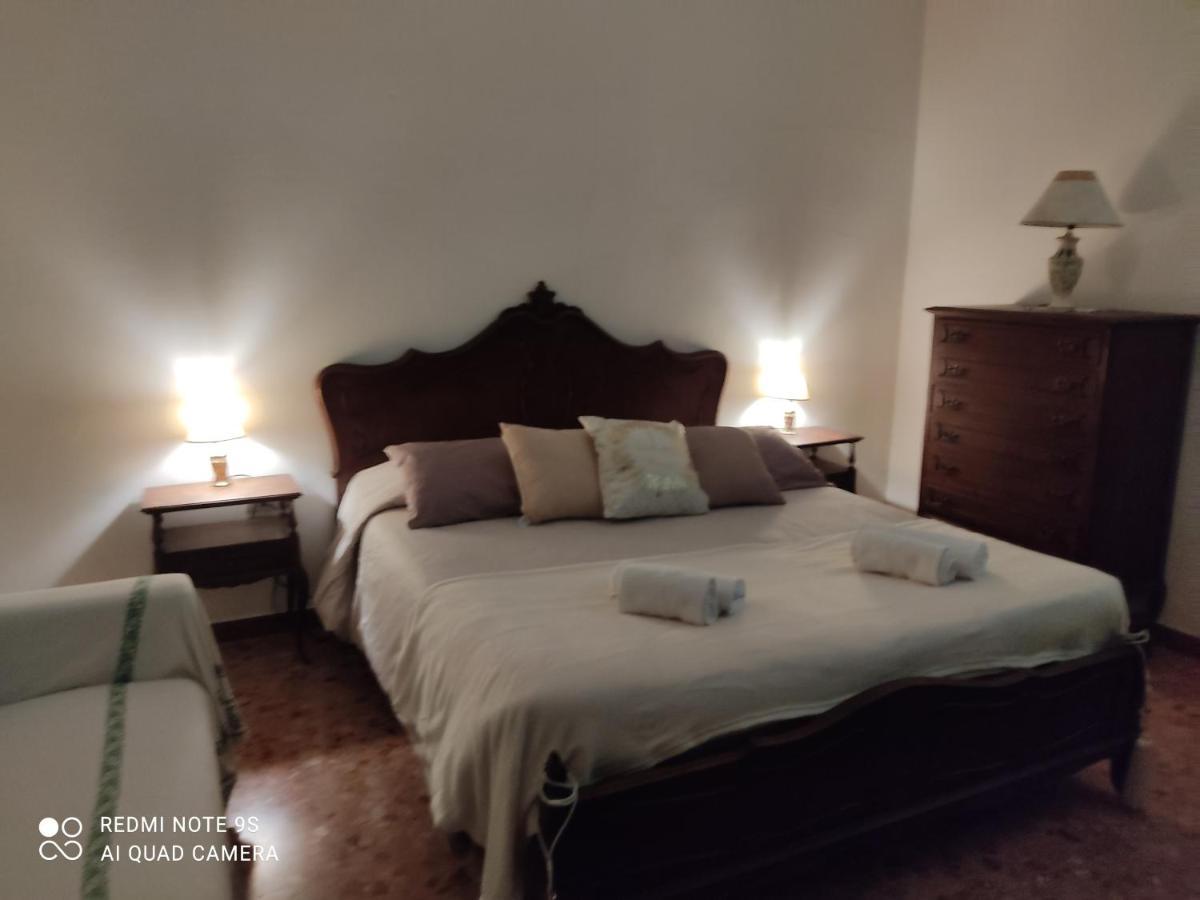 Holiday House I Colli Pisani Apartment กาปันนอลิ ภายนอก รูปภาพ