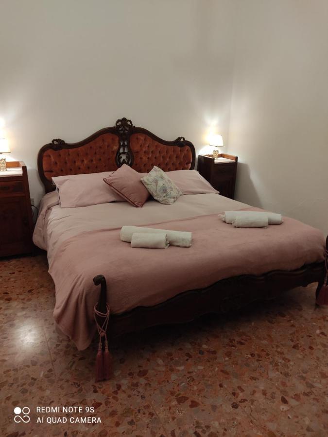 Holiday House I Colli Pisani Apartment กาปันนอลิ ภายนอก รูปภาพ