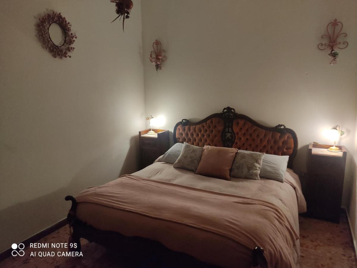 Holiday House I Colli Pisani Apartment กาปันนอลิ ภายนอก รูปภาพ