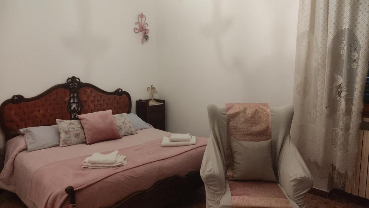 Holiday House I Colli Pisani Apartment กาปันนอลิ ภายนอก รูปภาพ